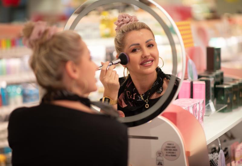 Besplatno šminkanje i beauty savjeti u odabranim dm trgovinama
